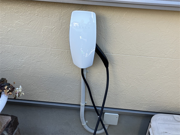 埼玉県越谷市　設置機種：Teslaウォールコネクタ